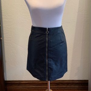 H&M Faux leather mini skirt Dark Purple size small